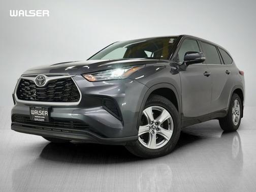 2022 Toyota Highlander LE