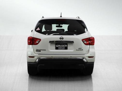 2018 Nissan Pathfinder Platinum