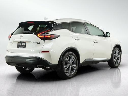White 2024 Nissan Murano Platinum
