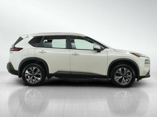 Pearl White Tricoat 2023 Nissan Rogue SV