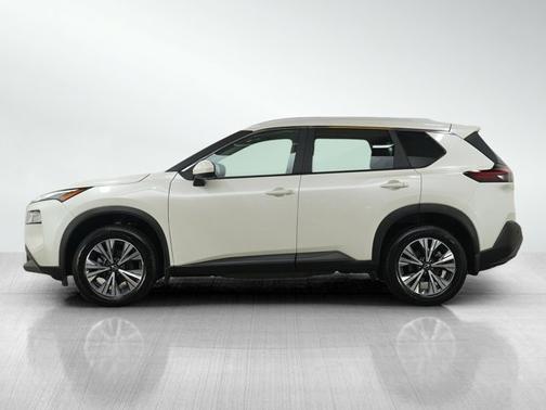 Pearl White Tricoat 2023 Nissan Rogue SV