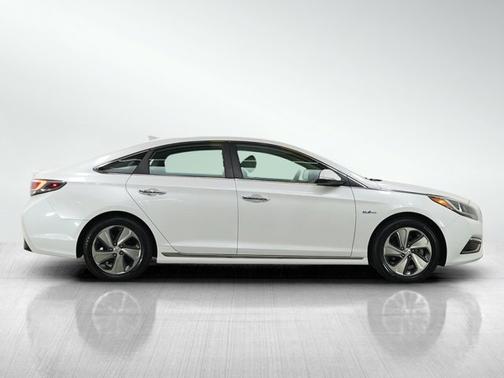 Hyper White 2017 Hyundai Sonata Plug-In Hybrid Base