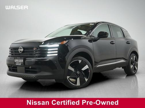 Super Black 2025 Nissan Kicks SR