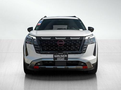 Everest White Pearl Tricoat 2026 Nissan Pathfinder Rock Creek