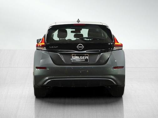 Gun Metallic 2025 Nissan Leaf SV PLUS