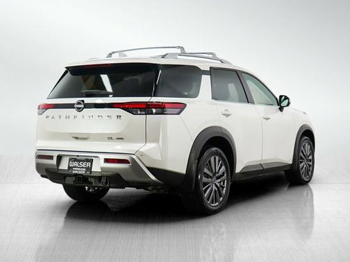 Pearl White Tricoat 2023 Nissan Pathfinder SL