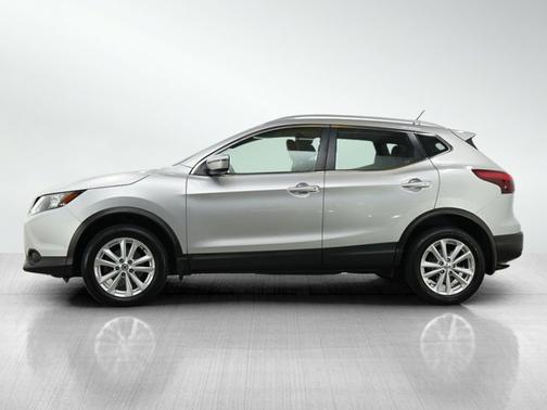 2017 Nissan Rogue Sport SV