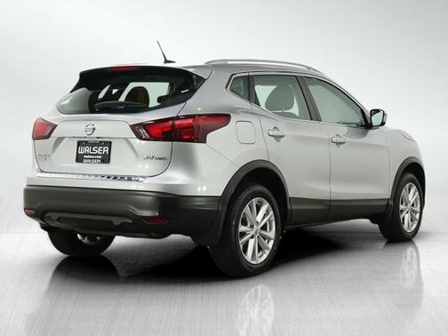 2017 Nissan Rogue Sport SV