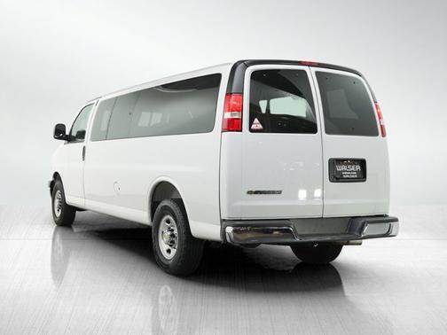 Summit White 2025 Chevrolet Express 3500 LT