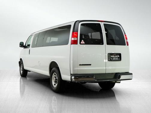 Summit White 2025 Chevrolet Express 3500 LT
