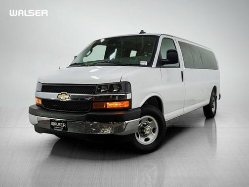 Summit White 2025 Chevrolet Express 3500 LT