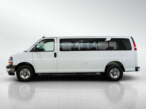 Summit White 2025 Chevrolet Express 3500 LT