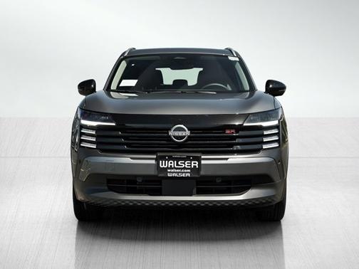 Gun Metallic 2026 Nissan Kicks SR