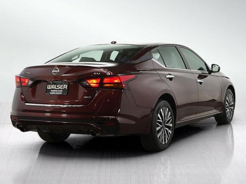 Garnet Pearl Metallic 2023 Nissan Altima 2.5 SV