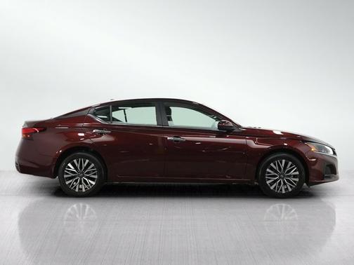 Garnet Pearl Metallic 2023 Nissan Altima 2.5 SV