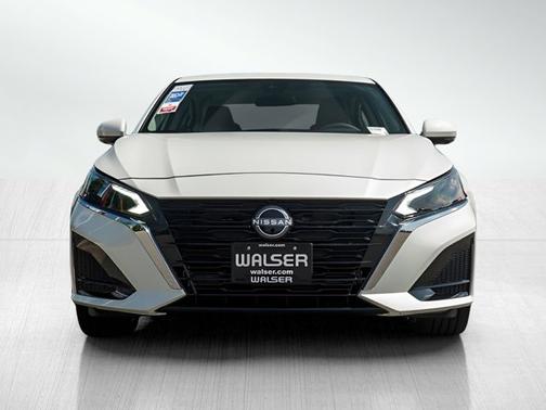 2025 Nissan Altima SL