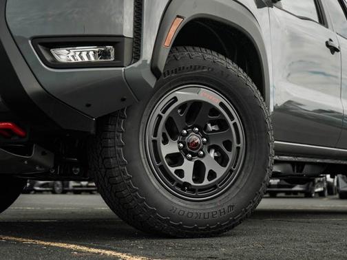 Boulder Gray Pearl 2026 Nissan Frontier PRO-4X