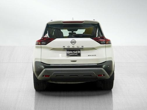 Pearl White Tricoat 2023 Nissan Rogue SV