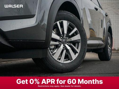 2025 Nissan Pathfinder SL