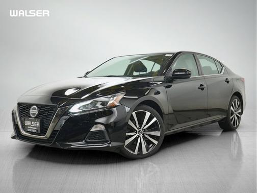Super Black Clearcoat 2020 Nissan Altima 2.5 SR