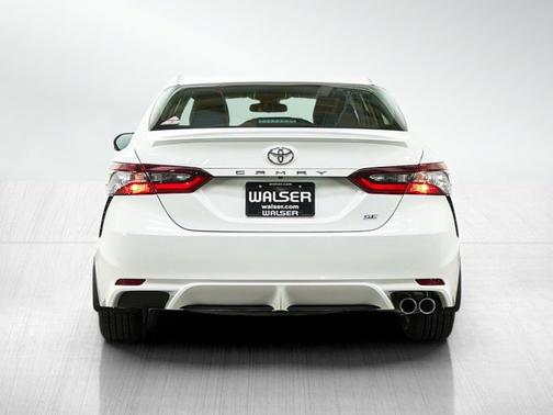 0040 2024 Toyota Camry SE