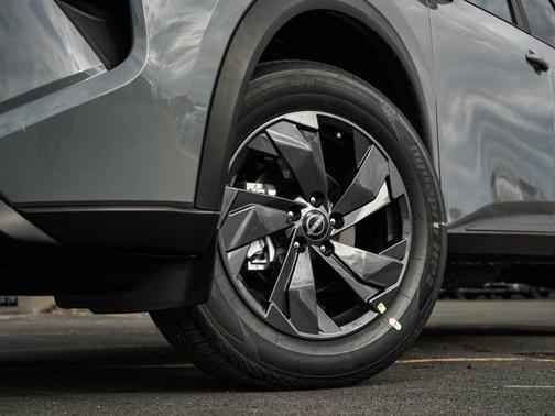 Boulder Gray Pearl 2026 Nissan Rogue SV