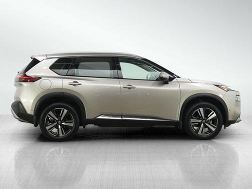 Champagne Silver Metallic 2022 Nissan Rogue Platinum