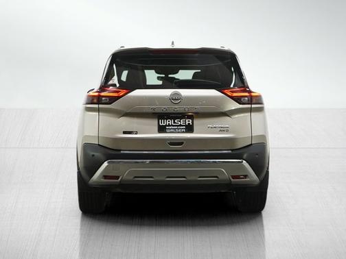 Champagne Silver Metallic 2022 Nissan Rogue Platinum
