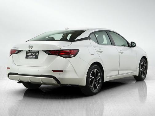 Aspen White Tricoat 2025 Nissan Sentra SV