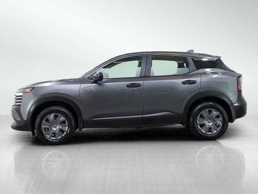 Gun Metallic 2025 Nissan Kicks S