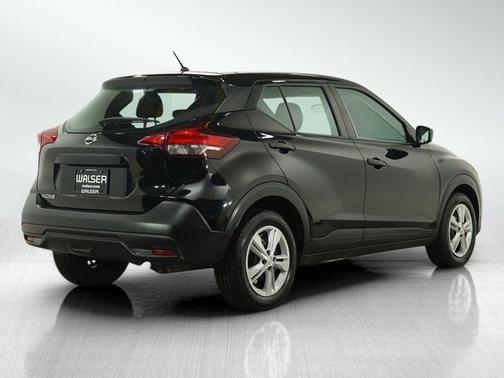 2019 Nissan Kicks S