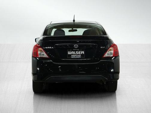 2018 Nissan Versa SV