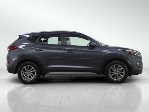 2017 Hyundai TUCSON SE Plus