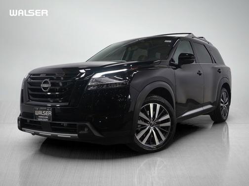 2022 Nissan Pathfinder Platinum