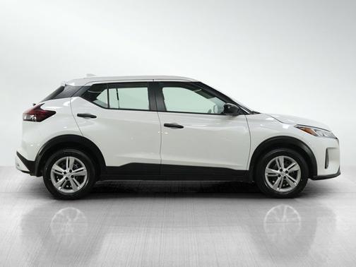 Fresh Powder 2024 Nissan Kicks S
