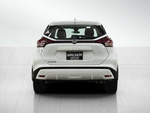 Fresh Powder 2024 Nissan Kicks S