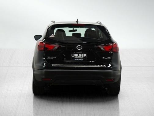 2017 Nissan Rogue Sport SL