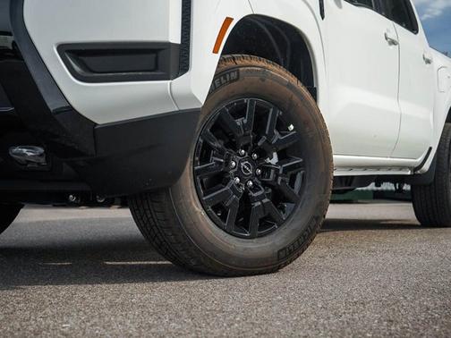 Glacier White 2026 Nissan Frontier SV