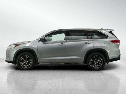 2017 Toyota Highlander LE