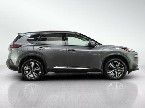 Gun Metallic 2023 Nissan Rogue SL