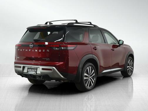 2022 Nissan Pathfinder Platinum