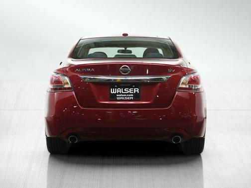 Cayenne Red Pearl 2015 Nissan Altima 2.5 SV