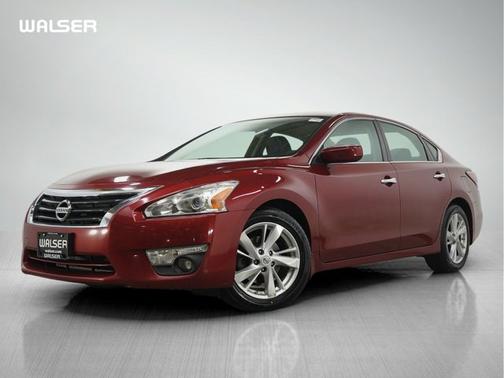 Cayenne Red Pearl 2015 Nissan Altima 2.5 SV