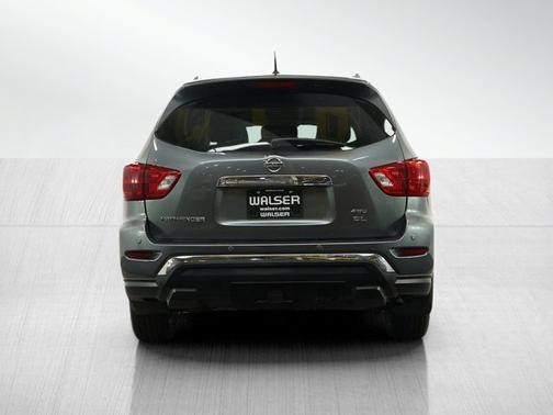 2018 Nissan Pathfinder SL
