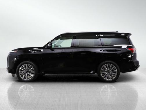 2025 INFINITI QX80 LUXE