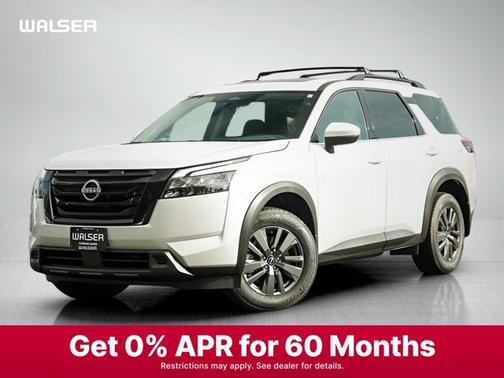 2025 Nissan Pathfinder SV