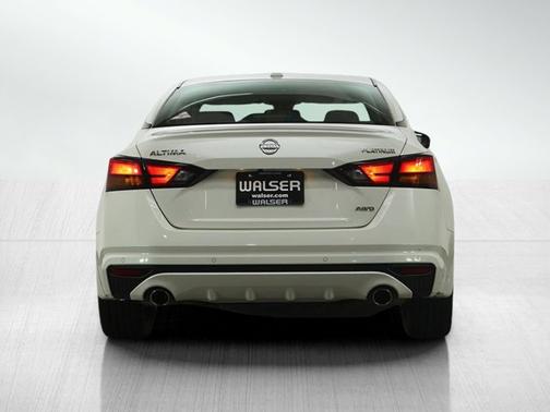 2022 Nissan Altima 2.5 Platinum