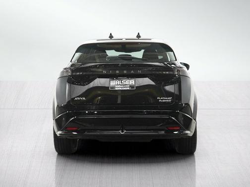 Black Diamond Pearl 2023 Nissan ARIYA PLATINUM+