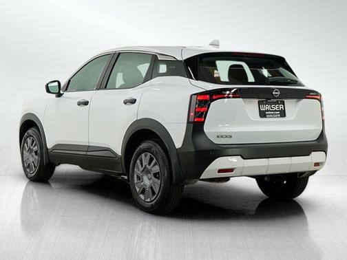 2025 Nissan Kicks S