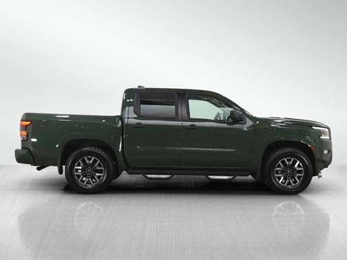 2024 Nissan Frontier SL